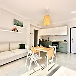 Hostdomus - Casa Vittorio Apartmán Finale Ligure