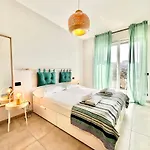 Hostdomus - Casa Vittorio Finale Ligure
