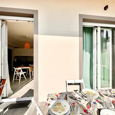 Hostdomus - Casa Vittorio Appartamento Finale Ligure