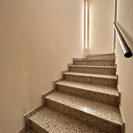 Appartamento Hostdomus - Casa Vittorio *