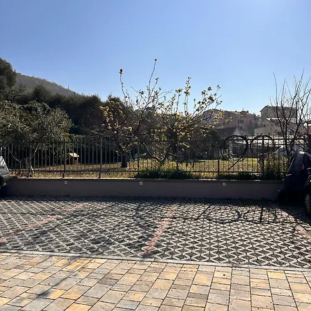 Hostdomus - Casa Vittorio Appartement